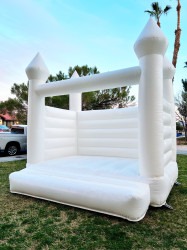 IMG 0688 1750550310 Modern Open White Bounce House